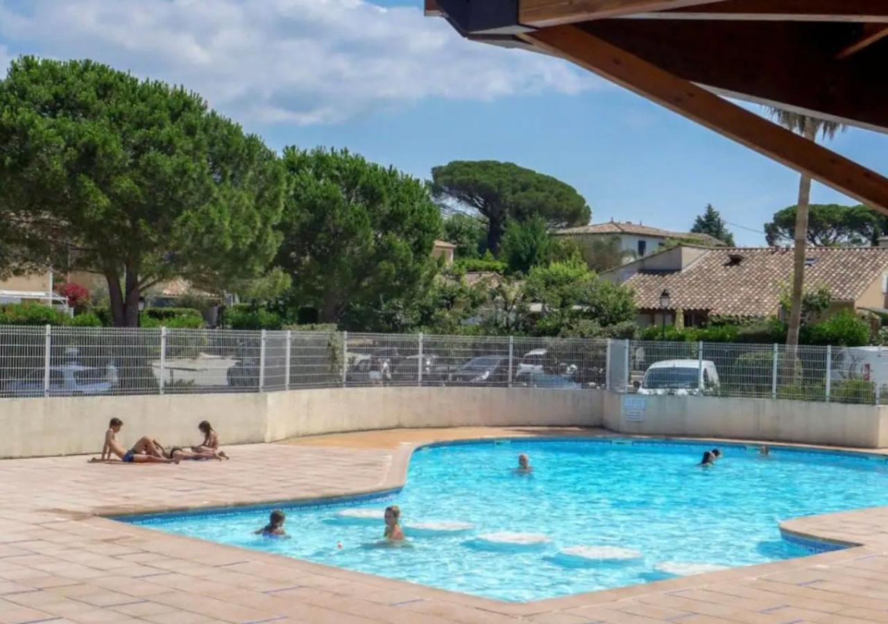Bastidon Paisible Dans Residence Avec Piscine Fréjus 外观 照片