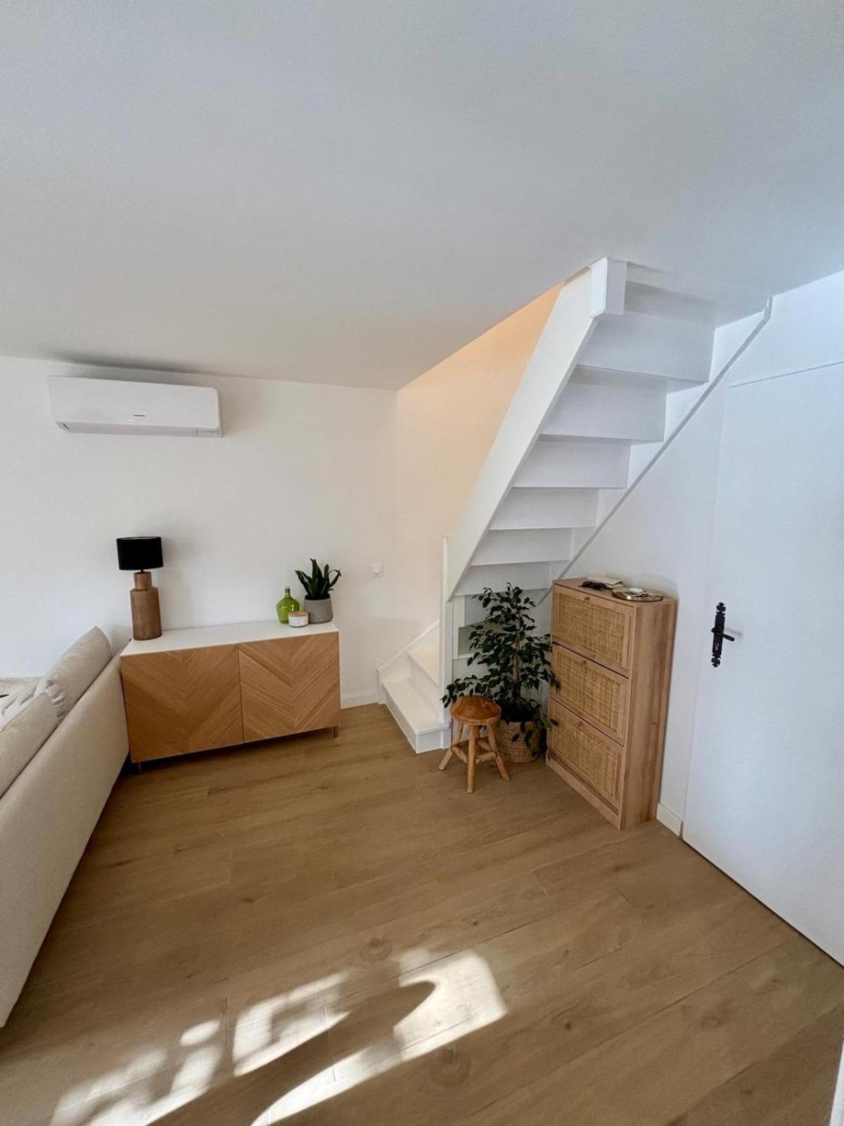 Bastidon Paisible Dans Residence Avec Piscine Fréjus 外观 照片
