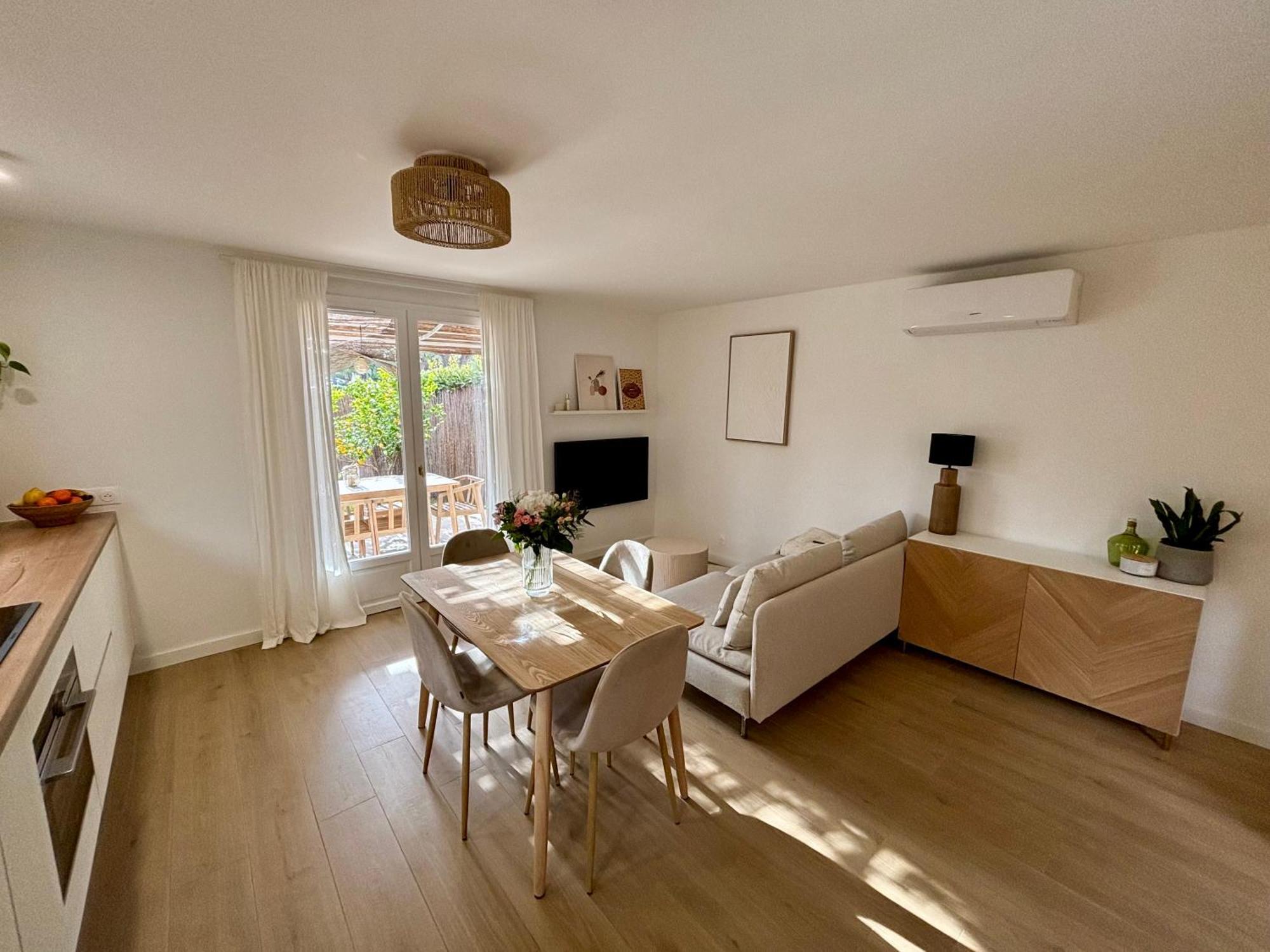 Bastidon Paisible Dans Residence Avec Piscine Fréjus 外观 照片